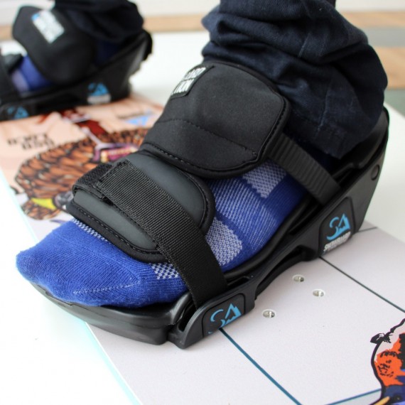 Freestyle board with fixings