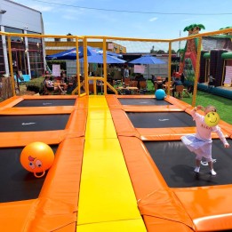 Trampoline AERO 265 pour professionnel  - carré