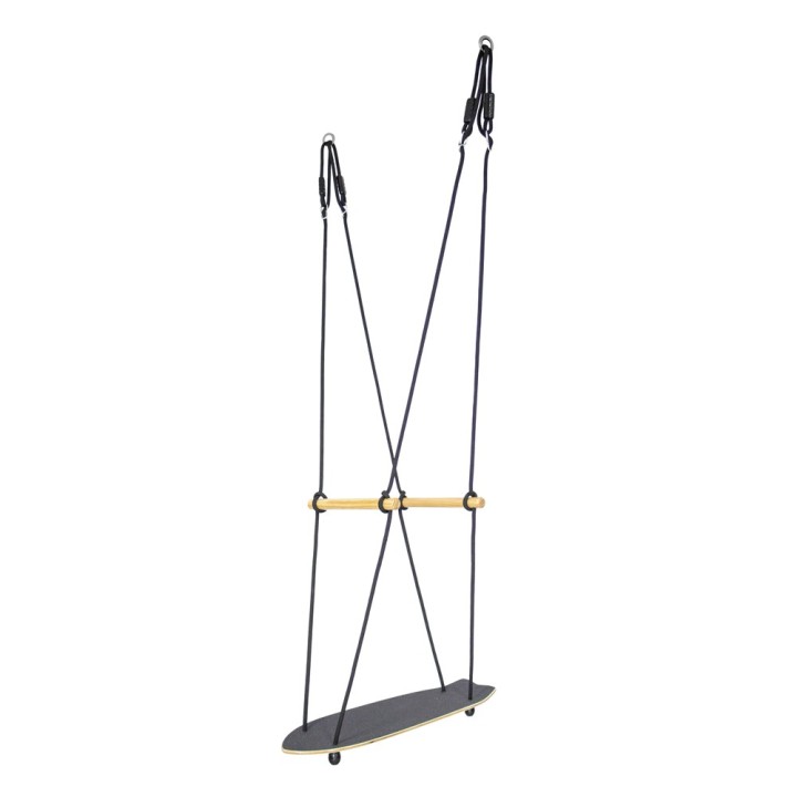 Swing skate for Ninja slackline