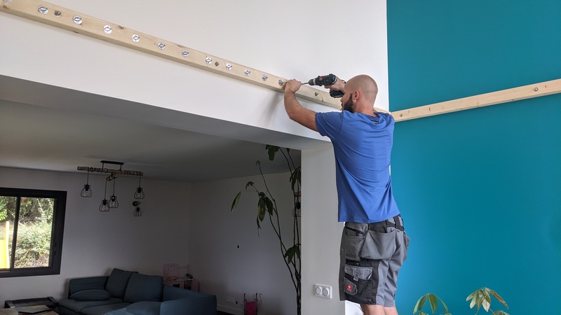 L'installation d'un filet de mezzanine se fait très simplement par vos soins