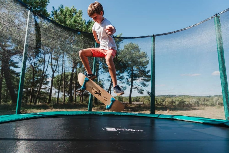 skate sur trampoline