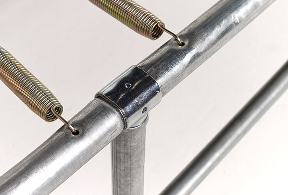 Sturdy steel frame for durability