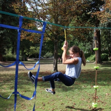 De la nouveauté dans votre jardin : Parcours Ninja slackline !
