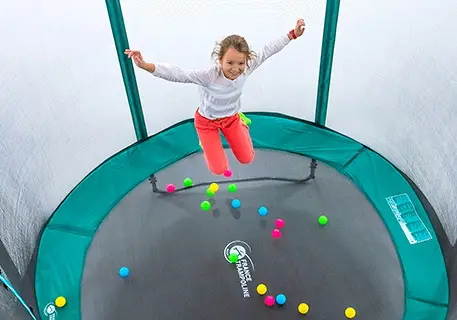 Recreational trampoline